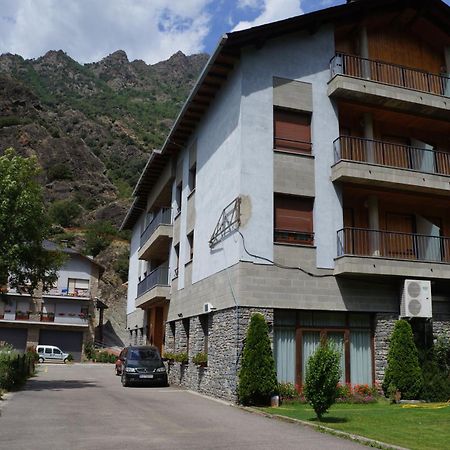 Hotel Puitavaca Ribera de Cardós Екстериор снимка