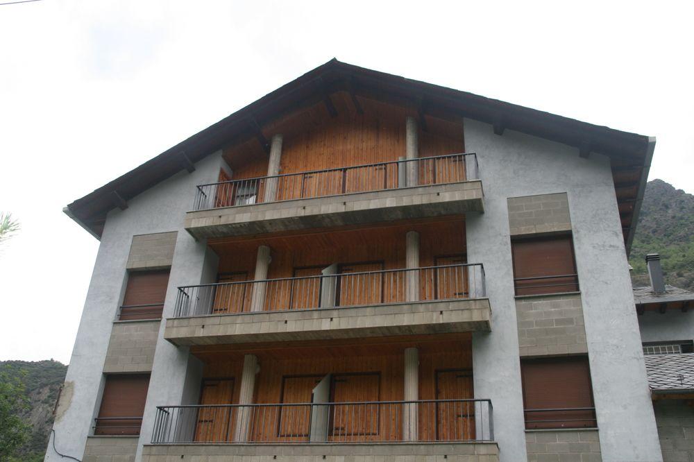 Hotel Puitavaca Ribera de Cardós Екстериор снимка