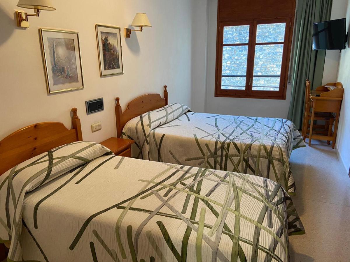 Hotel Puitavaca Ribera de Cardós Екстериор снимка